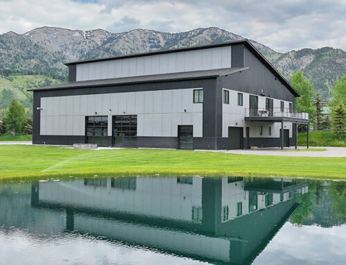 Modern Hangar 868