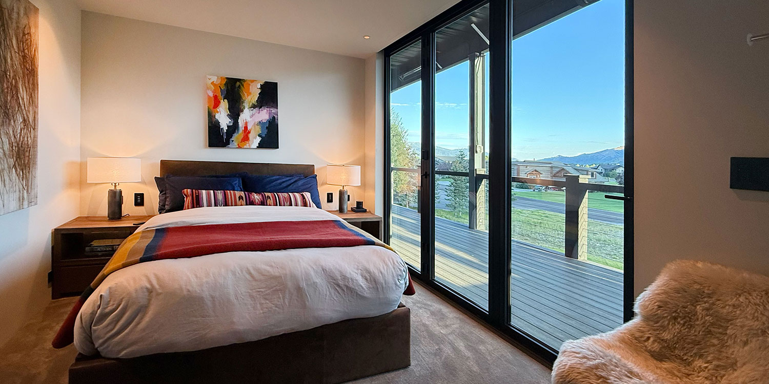 Alpine Airpark Hangar Home for Sale 209 Refugwe Parkway 25