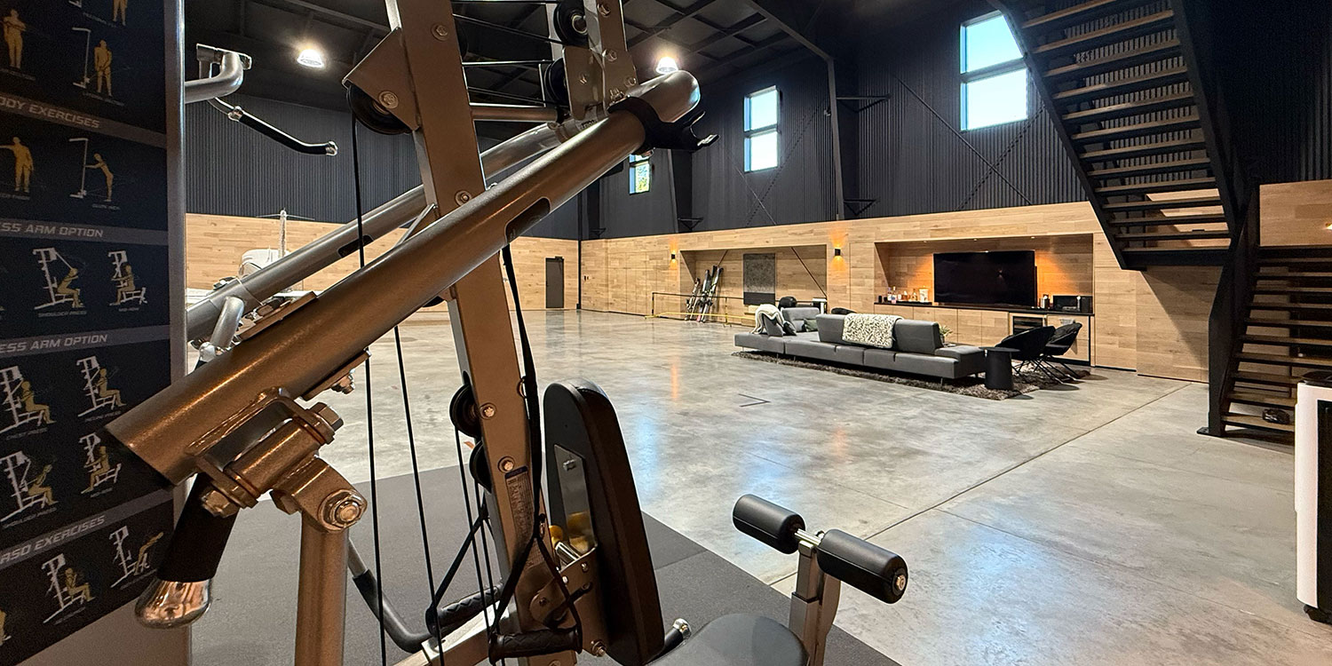 Alpine Airpark Hangar Home for Sale 209 Refugwe Parkway 25