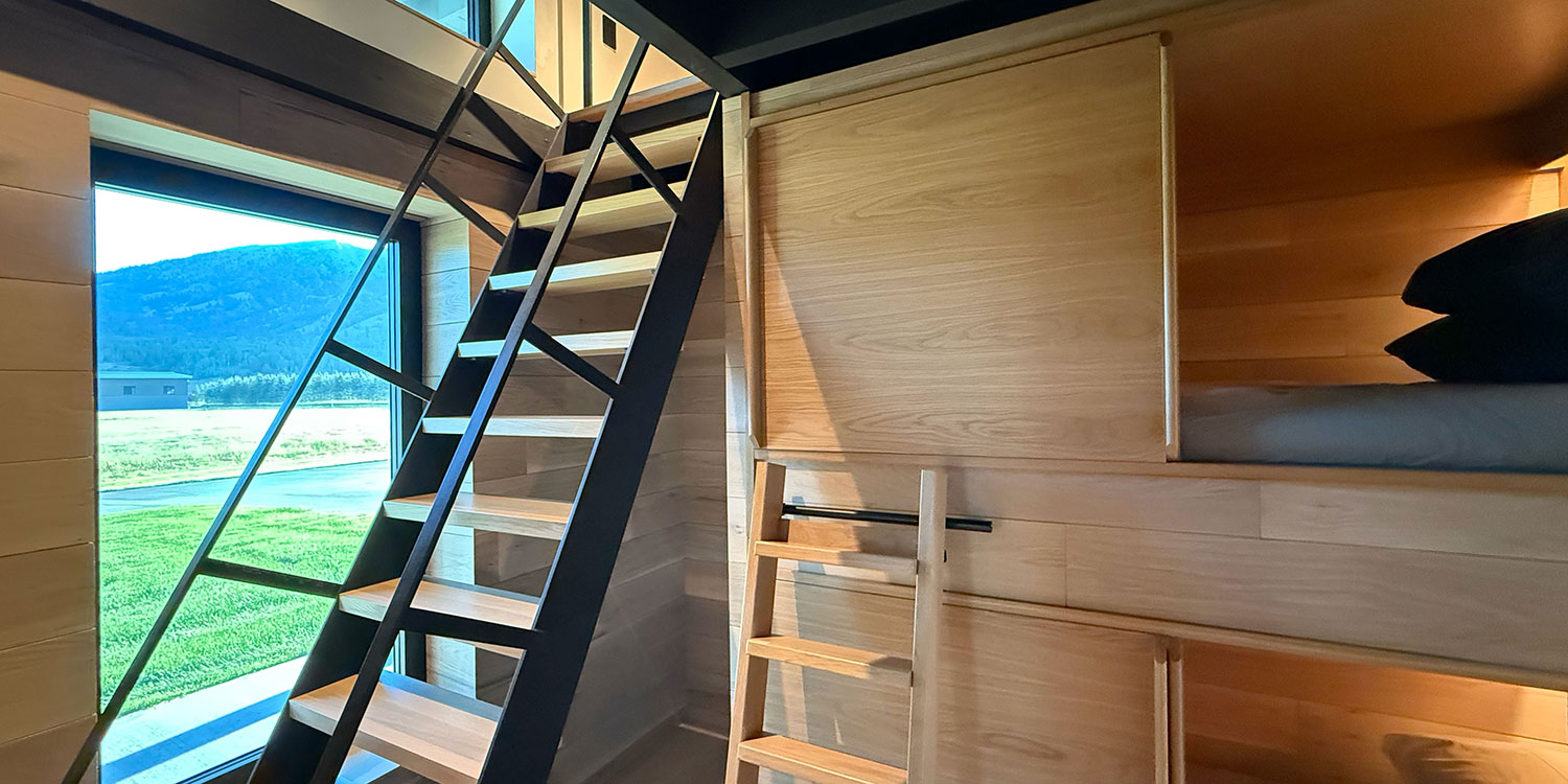 Alpine Airpark Hangar Home for Sale 209 Refugwe Parkway 25