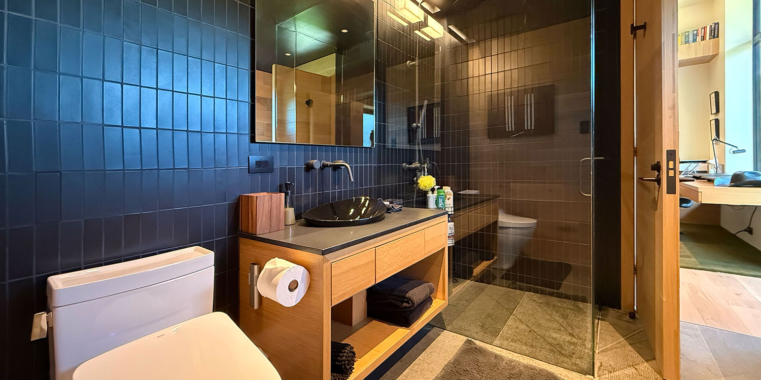 Alpine Airpark Hangar Home for Sale 209 Refugwe Parkway 25