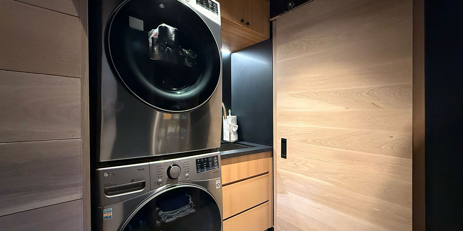 Alpine Airpark Hangar Home for Sale 209 Refugwe Parkway 25