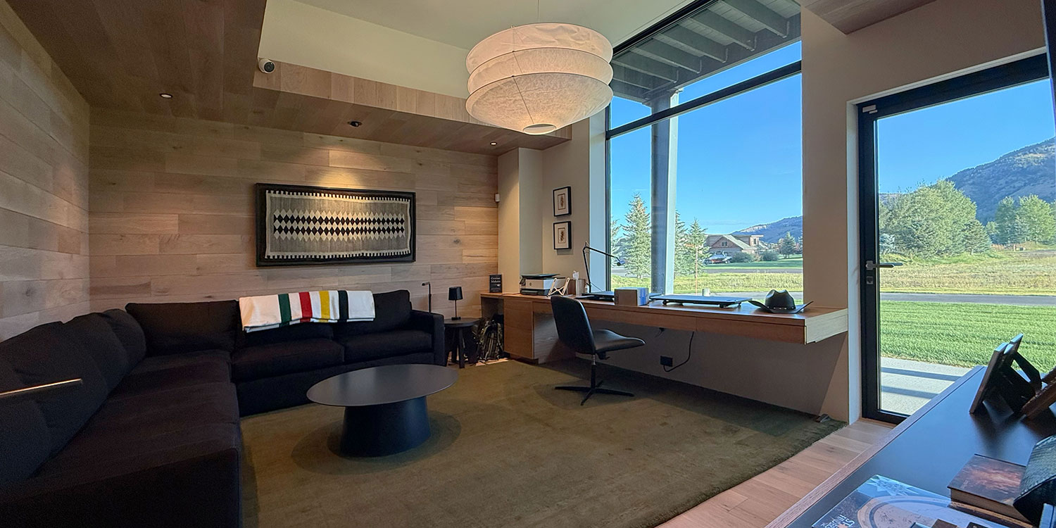 Alpine Airpark Hangar Home for Sale 209 Refugwe Parkway 25